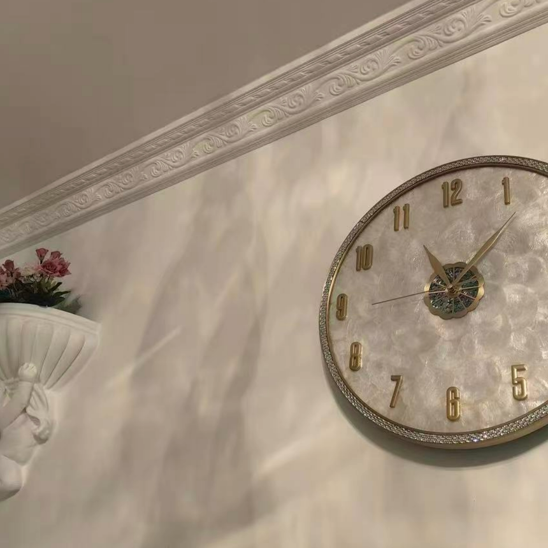 Hanging shell clock 40cm