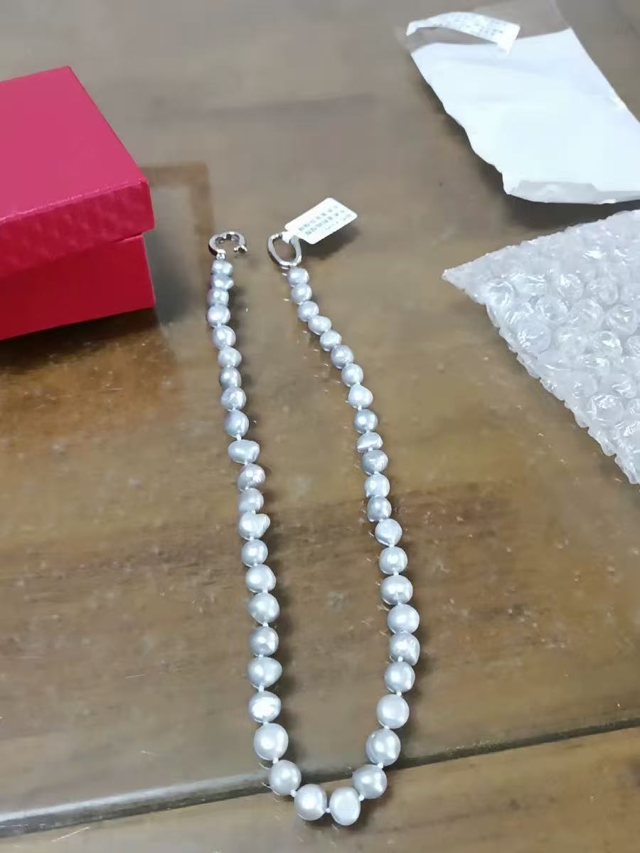 Baroque freshwater pearls necklet
