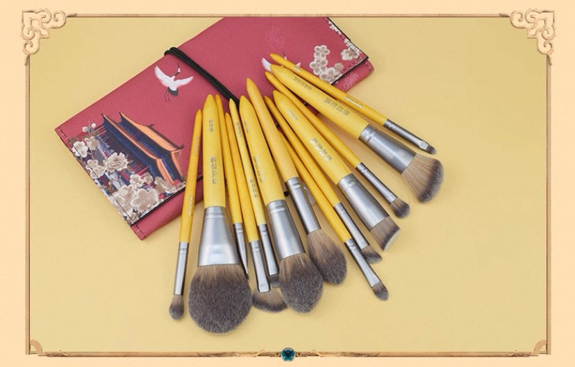 Wooden makeup brush set--10 brushes
